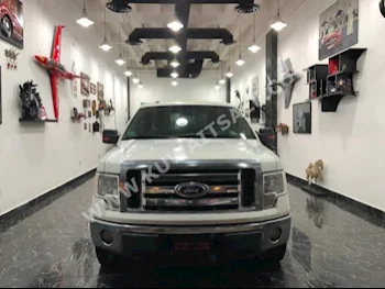 فورد  150 X-Metal Limited Edition  أف  2012  152,000  كوبيه \ سبورت  اتوماتك  8  جلد  دفع رباعي  أبيض  بنزين