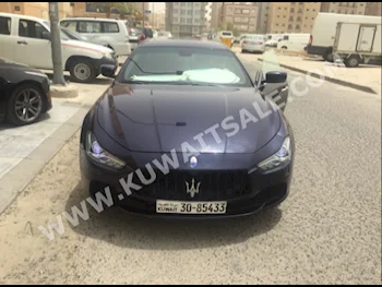 مزاراتي  اس  جيبلي  2015  45,000  سيدان  تبترونك  6  جلد  دفع خلفي  أزرق غامق  بنزين