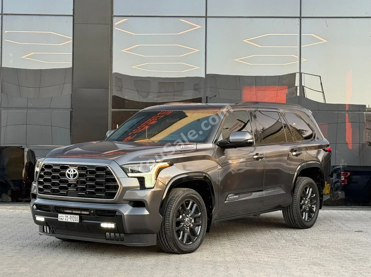 Toyota  Sequoia  Limited  2023  Automatic  54,000 Km  8 Cylinder  4WD  SUV  Gray  With Warranty