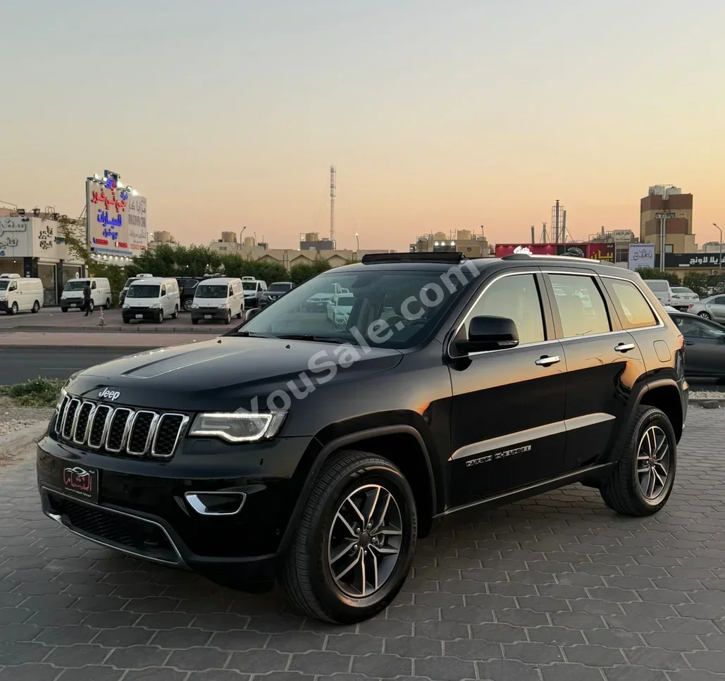 Jeep  Grand Cherokee  Limited  2021  Automatic  63,000 Km  6 Cylinder  4WD  SUV  Black