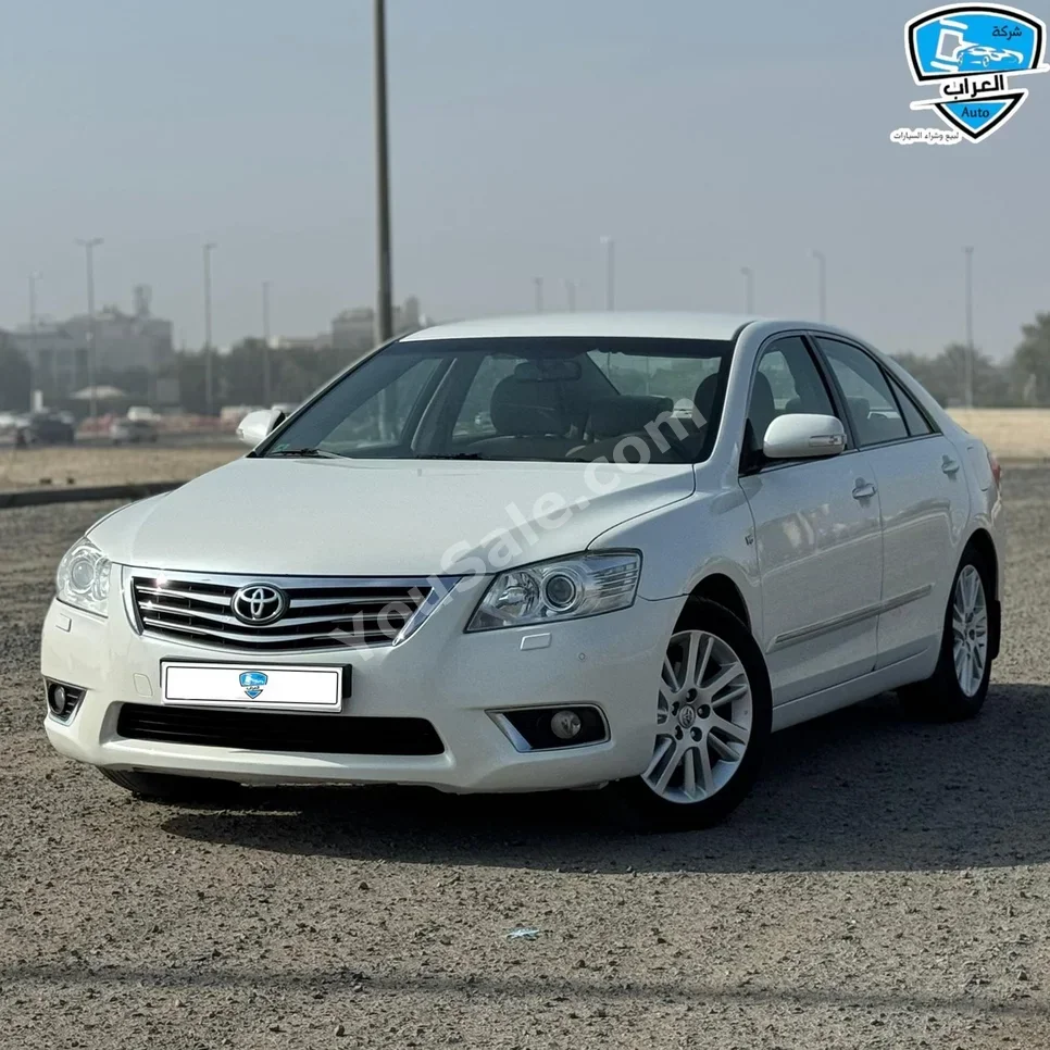 تويوتا اوريون 2011 اتوماتيك 94,000 كم 6 سلندر دفع كلي مستمر سيدان أبيض