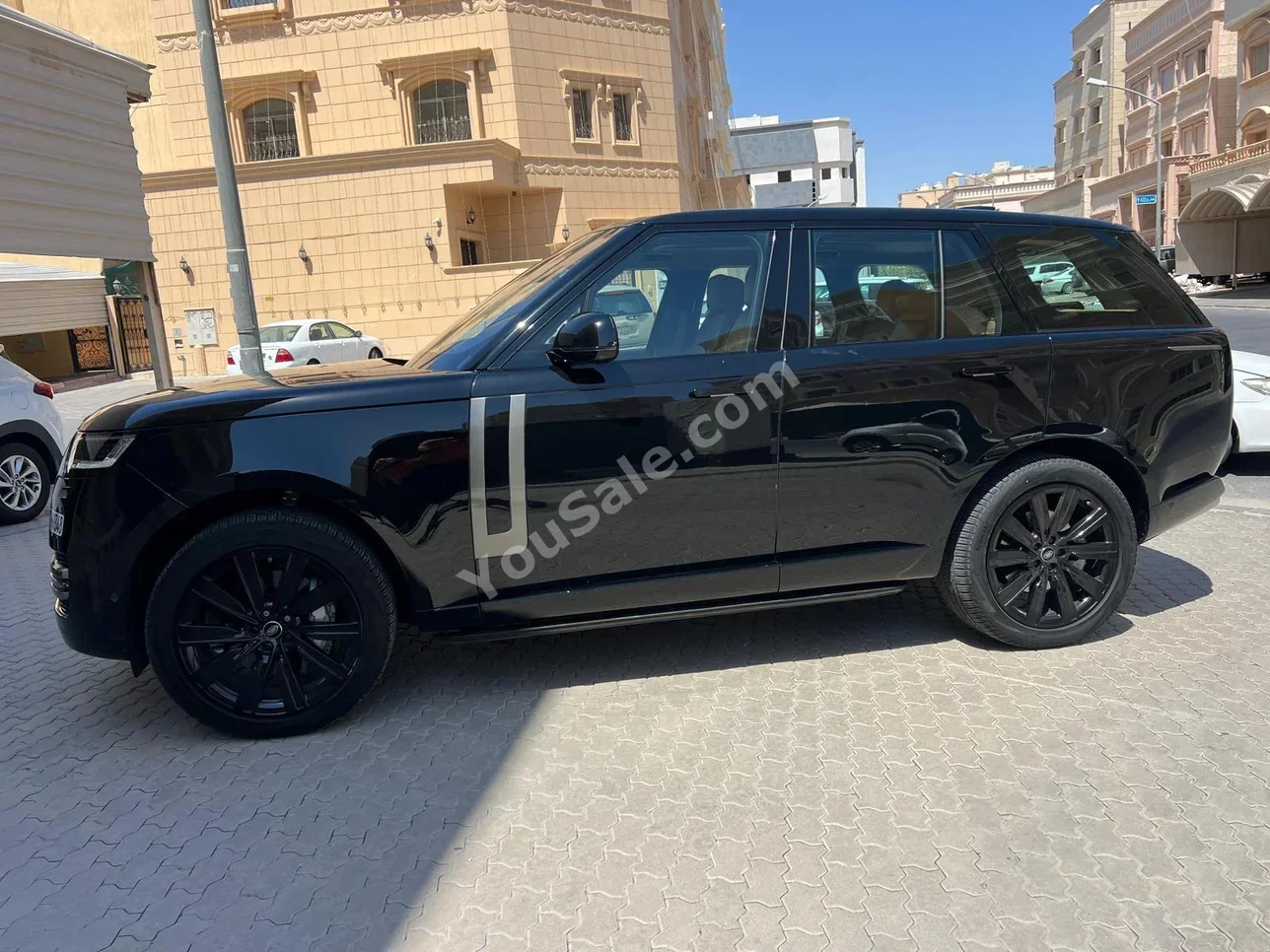 Land Rover  Range Rover Autograph  6 Cylinder  SUV 4x4  Black  2025