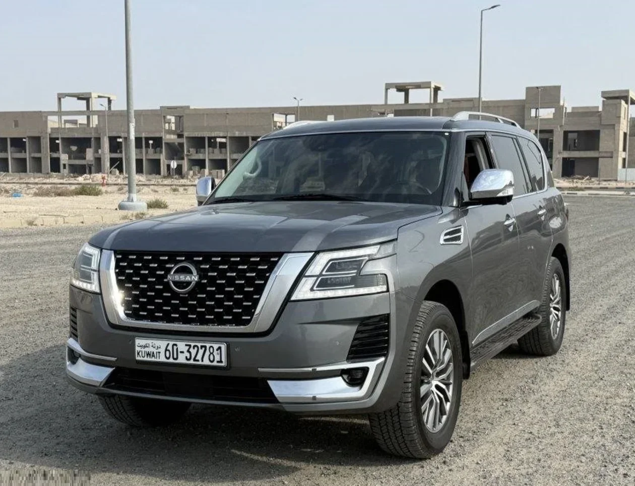 Nissan  Patrol  Platinum  2021  Automatic  51,000 Km  6 Cylinder  4WD  SUV  Gray