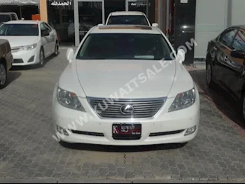 لكزس  460 L  ال اس  2008  178,000  سيدان  اتوماتك  8  جلد  دفع خلفي  أبيض  بنزين