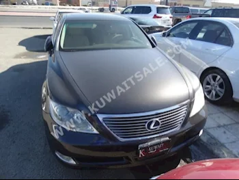 Lexus  460 L  LS  2007  130,000  Sedan  Automatic  8  Leather  RWD  Gray  Gasoline