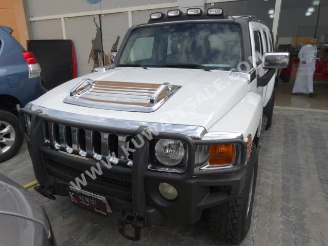 همر  اتش 3  2006  120,000  اس يو في  اتوماتك  5  جلد  دفع رباعي  أبيض  بنزين