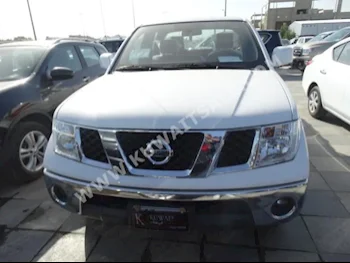 نيسان  بيك أب  2015  440  بيكب  عادي  4  مخمل  دفع رباعي  أبيض  بنزين