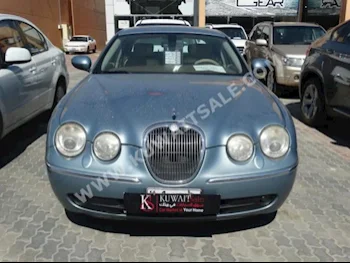 جاكوار  اس-تايب  2006  90,000  سيدان  اتوماتك  8  جلد  دفع خلفي  سمائي  بنزين