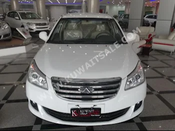 شيري  إي 5  2015  0  سيدان  اتوماتك  4  جلد  دفع أمامي  أبيض  بنزين