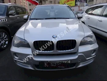 بي ام دبليو  5  الفئة - اكس  2009  125,000  اس يو في  اتوماتك  6  جلد  دفع رباعي  فضي  بنزين