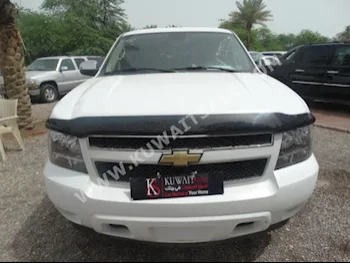 Chevrolet  Suburban  2007  91,000  SUV  Automatic  8  Cloth  4WD  White  Gasoline