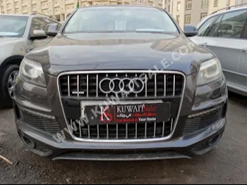 اودي  كيو 7  2011  55,000  اس يو في  اتوماتك  8  جلد  دفع رباعي  رمادي  بنزين