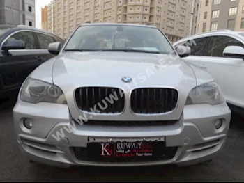 بي ام دبليو  5  الفئة - اكس  2009  12,500  اس يو في  اتوماتك  8  جلد  دفع رباعي  فضي  بنزين