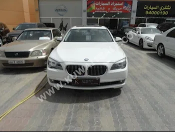 بي ام دبليو  740 Li  الفئة - السابعة  2009  118,000  سيدان  اتوماتك  8  جلد  دفع خلفي  أبيض  بنزين