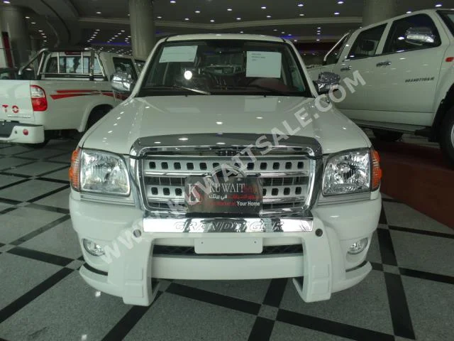 ZX Auto  Grand Tiger  2014  0  Pick Up  Manual  4  Cloth  FWD  White  Gasoline
