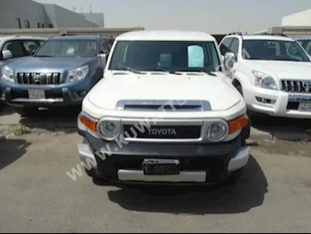 Toyota  FJ Cruiser  2014  148,000  SUV  Automatic  6  Leather  4WD  White  Gasoline