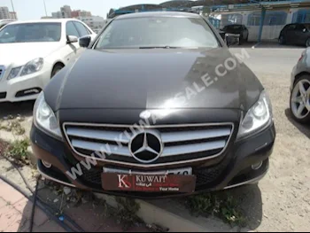 Mercedes-Benz  350  CLS-Class  2012  78,000  Sedan  Automatic  6  Leather  RWD  Black  Gasoline