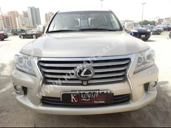 Lexus  570  LX  2013  123,000  SUV  Automatic  8  Leather  4WD  Gold  Gasoline