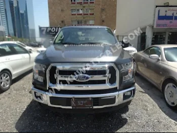 فورد  150  أف  2015  30,000  بيكب  اتوماتك  8  مخمل  دفع رباعي  رمادي  بنزين