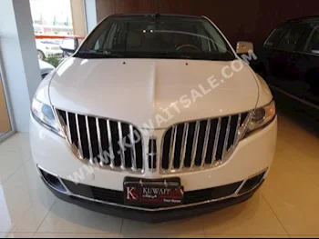 Lincoln  MKX  2013  37,000  SUV  Automatic  6  Leather  FWD  White  Gasoline