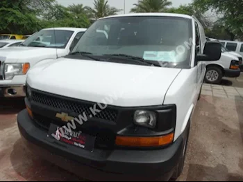 Chevrolet  Express  2014  57,000  Van / Bus  Automatic  6  Leather  RWD  White  Gasoline