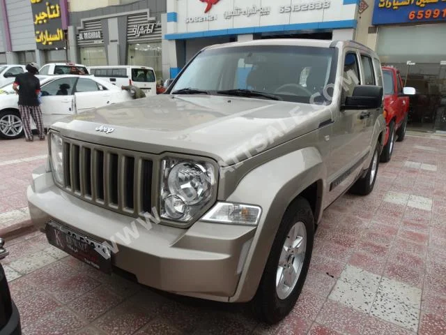 Jeep  Cherokee  2011  120,000  SUV  Automatic  6  Cloth  4WD  Green  Gasoline
