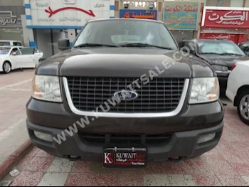 Ford  XLT  Expedition  2006  140,000  SUV  Automatic  8  Cloth  4WD  Black  Gasoline