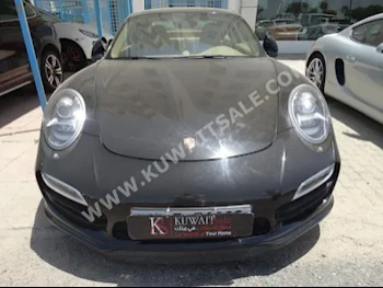 Porsche  Carrera  911  2014  11,000  Coupe / Sport  Automatic  6  Leather  RWD  Black  Gasoline