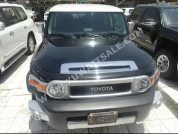 Toyota  FJ Cruiser  2015  44,000  SUV  Automatic  6  Cloth  4WD  Black  Gasoline
