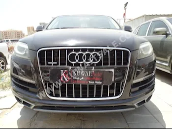 Audi  Q7  2011  56,000  SUV  Automatic  8  Leather  4WD  Black  Gasoline