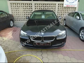 BMW  520i  5-Series  2013  48,000  Sedan  Automatic  6  Leather  RWD  Gray  Gasoline