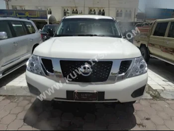 Nissan  Patrol  2016  0  SUV  Manual  8  Cloth  4WD  White  Gasoline