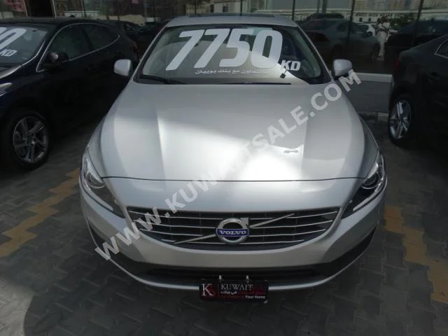 Volvo  60  S  2016  0  Sedan  Automatic  4  Leather  FWD  Silver  Gasoline