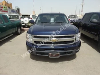 Chevrolet  LTZ  Silverado  2010  68,000  Pick Up  Automatic  8  Leather  4WD  Dark Blue  Gasoline