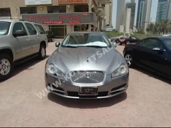 Jaguar  V8  XF  2009  65,000  Sedan  Automatic  6  Leather  RWD  Sky Blue  Gasoline