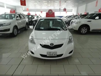 تويوتا  ياريس  2013  129,000  سيدان  اتوماتك  4  مخمل  دفع أمامي  أبيض  بنزين