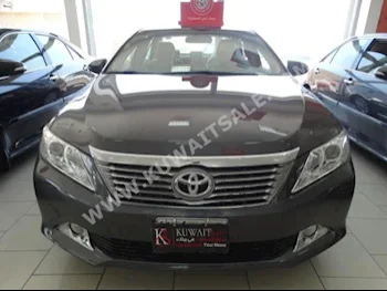 تويوتا  تورينغ  اوريون  2015  1,000  سيدان  اتوماتك  6  مخمل  دفع أمامي  رمادي  بنزين