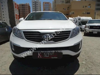 كيا  سبورتج  2014  84,000  اس يو في  اتوماتك  4  مخمل  دفع أمامي  أبيض  بنزين
