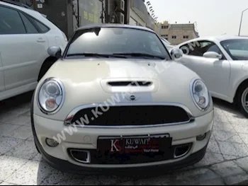 ميني  اس  كوبر  2013  45,000  كوبيه \ سبورت  اتوماتك  6  جلد  دفع خلفي  بيج  بنزين