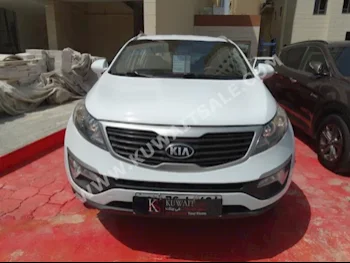 Kia  Sportage  2014  45,000  SUV  Automatic  4  Cloth  FWD  White  Gasoline