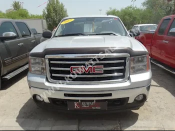 GMC  SLE  Sierra  2012  71,000  Pick Up  Automatic  8  Cloth  4WD  Gray  Gasoline