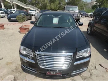 كرايسلر  اس  300  2014  32,000  سيدان  اتوماتك  6  جلد  دفع خلفي  أسود  بنزين