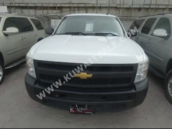 Chevrolet  Silverado  2012  240,000  Pick Up  Automatic  8  Cloth  RWD  White  Gasoline