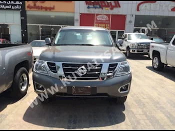 Nissan  SE  Patrol  2014  68,000  SUV  Automatic  8  Cloth  4WD  Gray  Gasoline