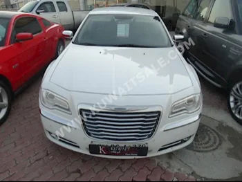 Chrysler  300  2013  80,000  Sedan  Automatic  8  Leather  RWD  White  Gasoline