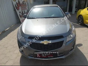 شفروليه  ال تي  كـروز  2013  63,000  سيدان  اتوماتك  6  جلد  دفع خلفي  رمادي  بنزين