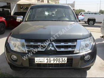 متسوبيشي  جي ال اس  باجيرو  2012  16,000  اس يو في  اتوماتك  6  مخمل  دفع رباعي  رصاصي  بنزين
