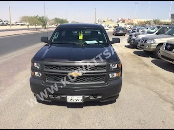 Chevrolet  LT  Silverado  2015  38,000  Pick Up  Automatic  6  Cloth  RWD  Gray  Gasoline