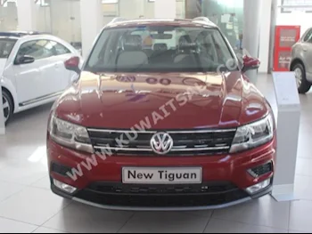 Volkswagen  TSI  TIGUAN  2017  0  SUV  Automatic  4  Cloth  4WD  Dark Red  Gasoline