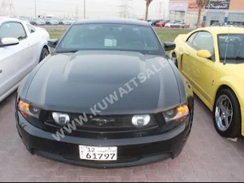 Ford  GT  Mustang  2011  120,000  Coupe / Sport  Automatic  8  Leather  RWD  Black  Gasoline